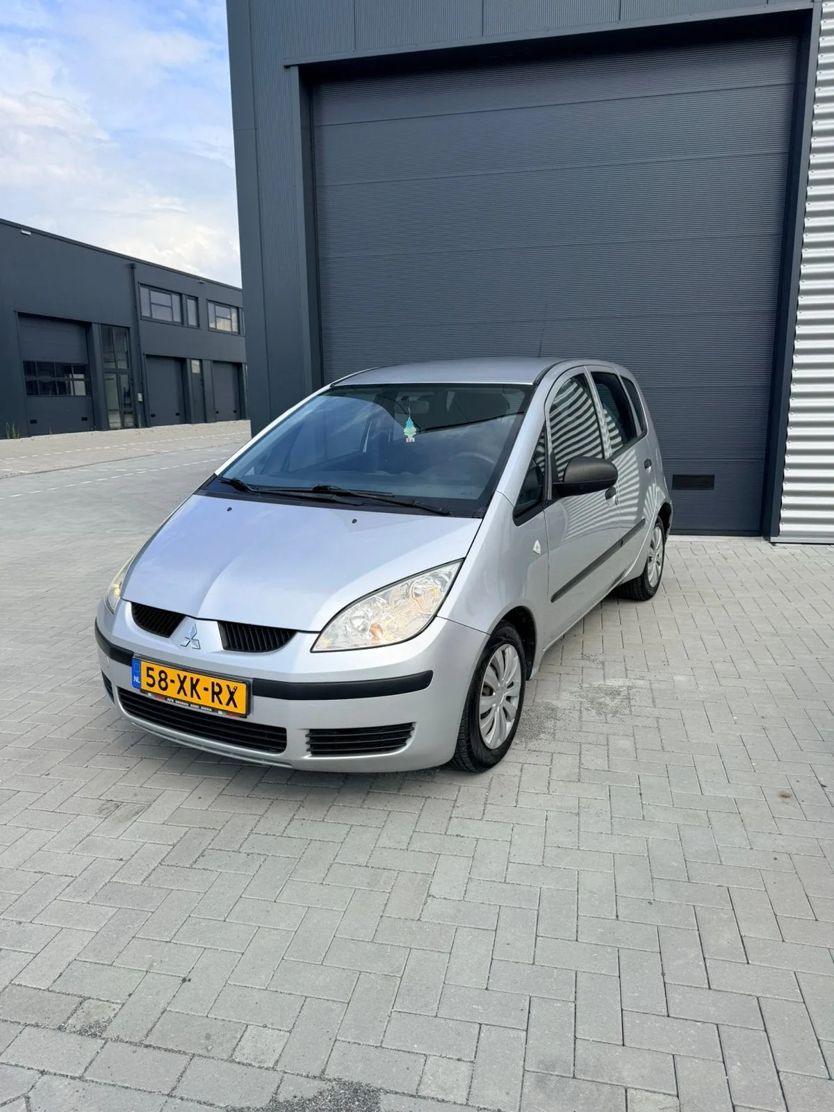 Mitsubishi Colt (2007) — foto 1