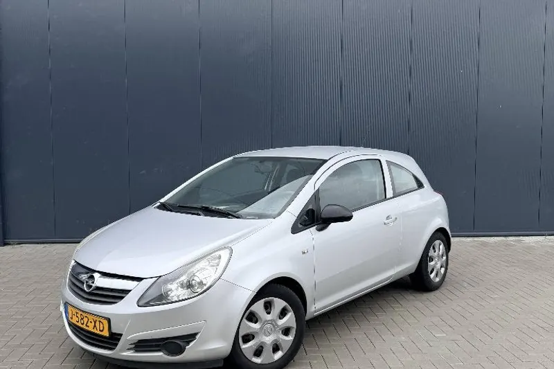 Opel Corsa (2008)