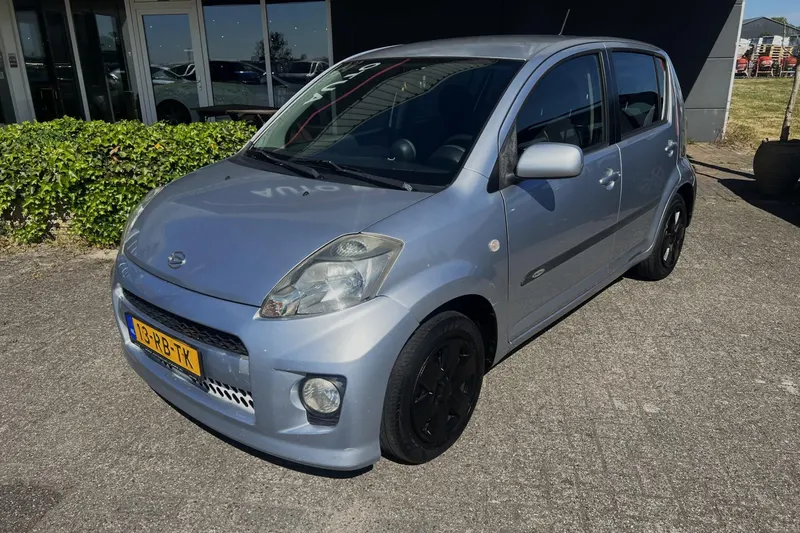 Daihatsu Sirion (2005)