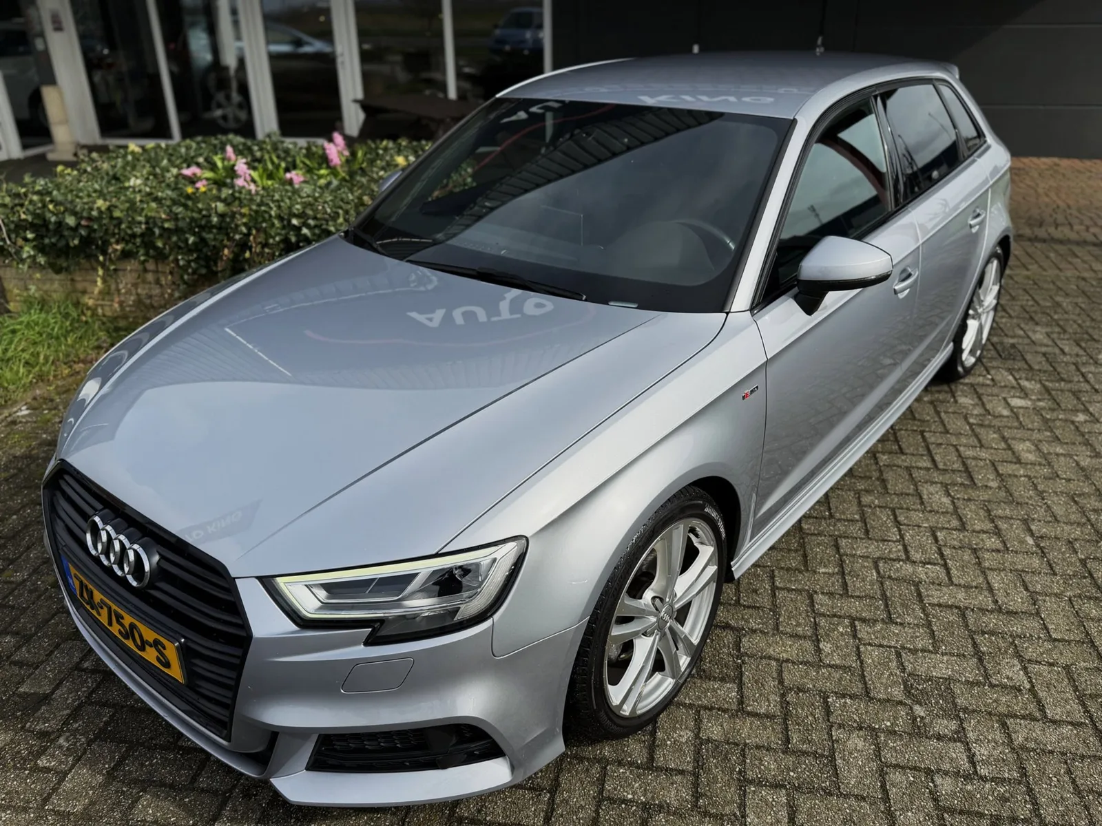 Audi A3 (2019) — foto 1