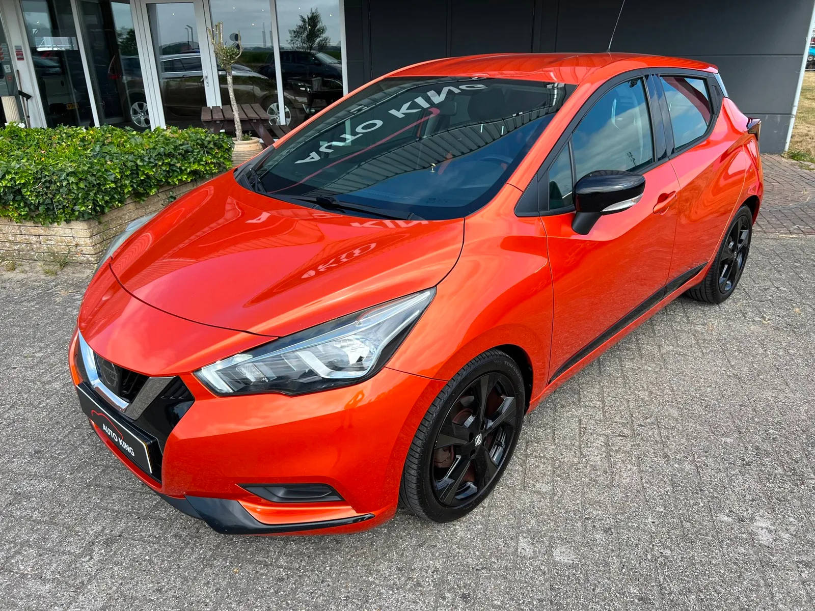Nissan Micra (2017) — foto 1