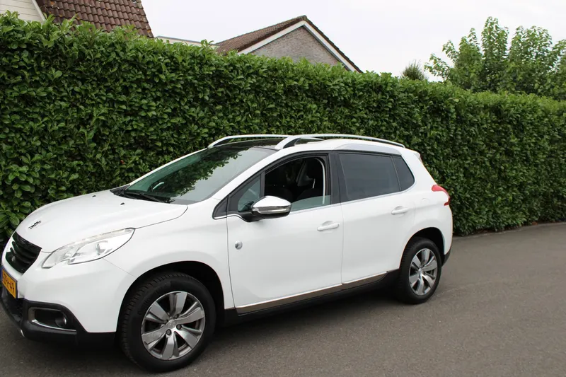 Peugeot 2008 (2015)