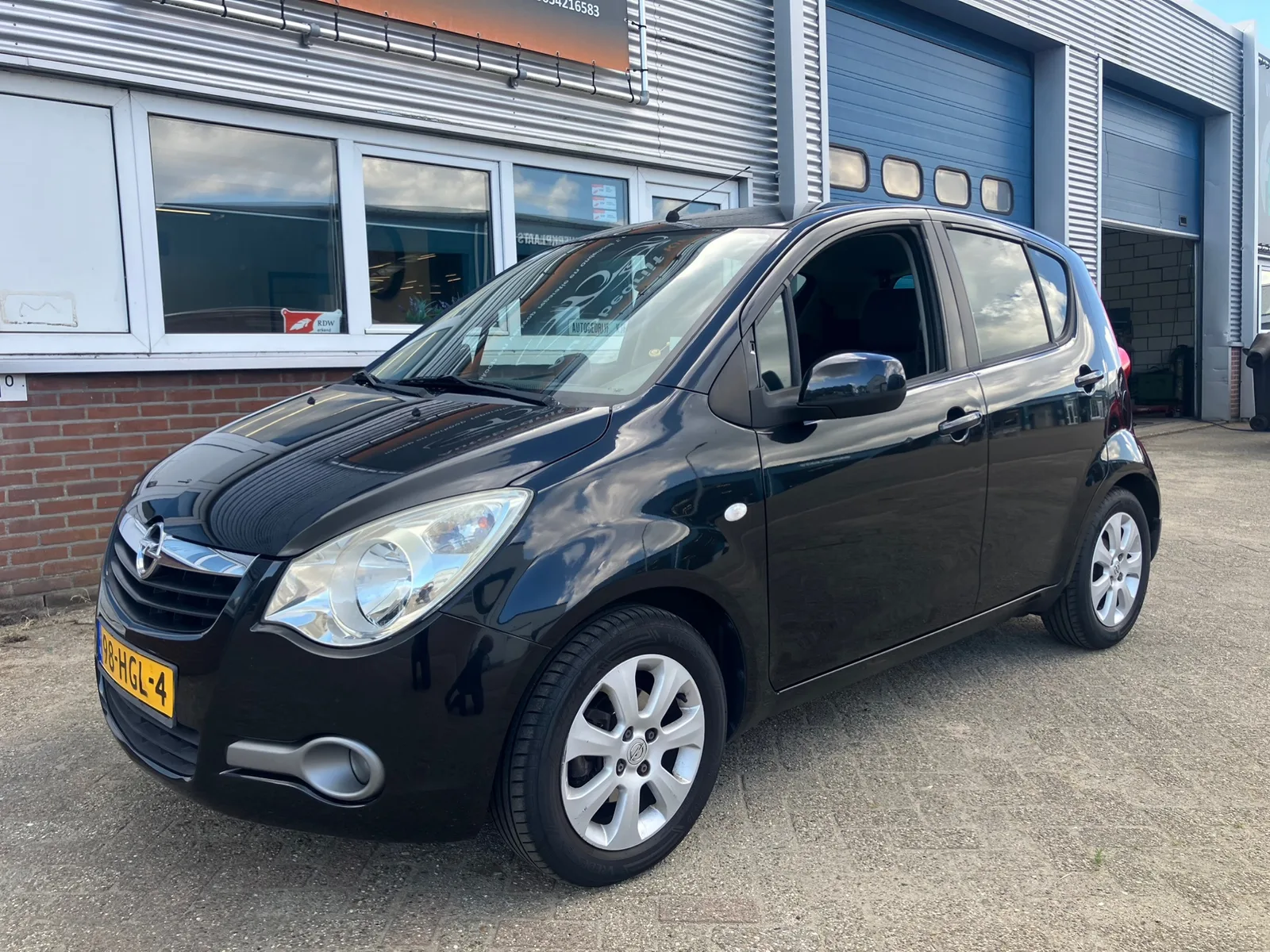 Opel Agila (2008) — foto 1