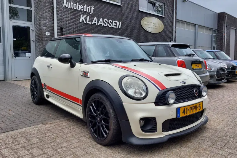 MINI Cooper S (2011)