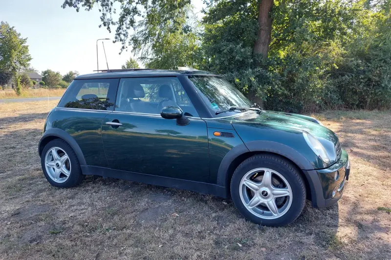 MINI One (2004)