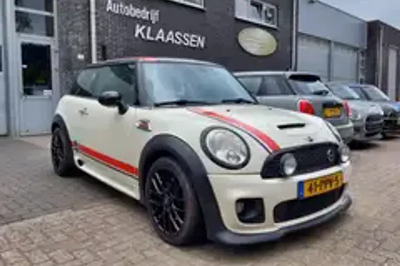MINI Cooper S (2011)