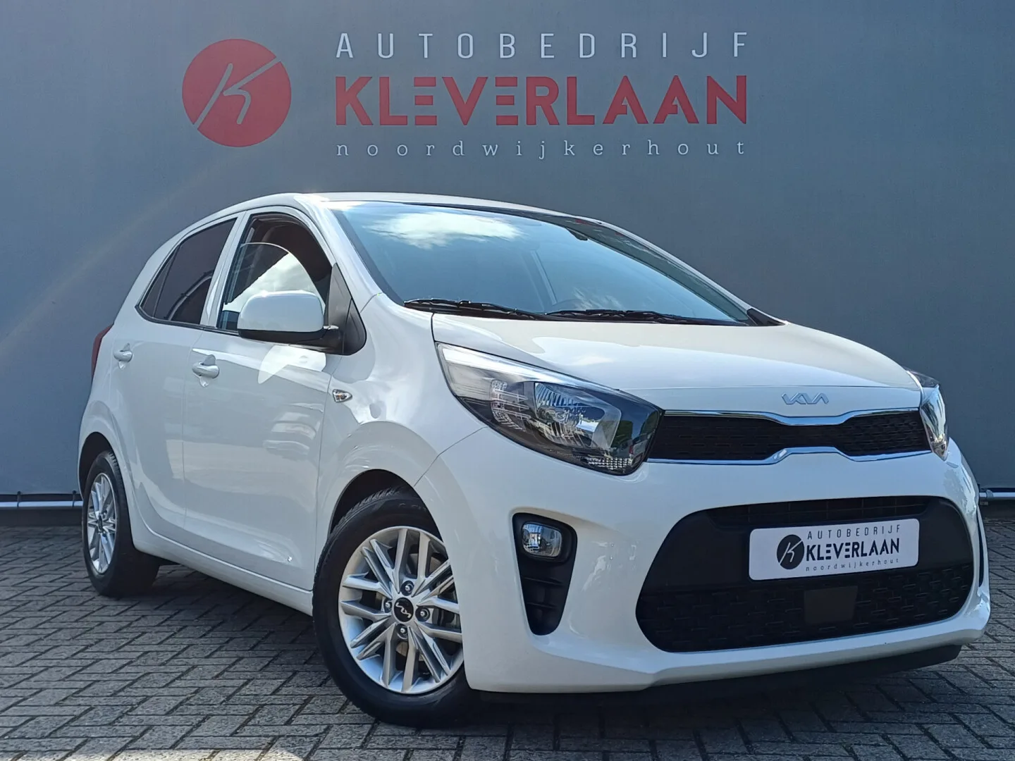 Kia Picanto (2023) — foto 1