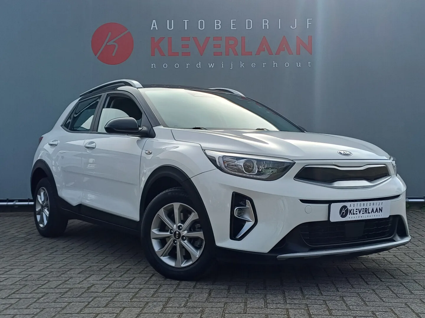 Kia Stonic (2020) — foto 1