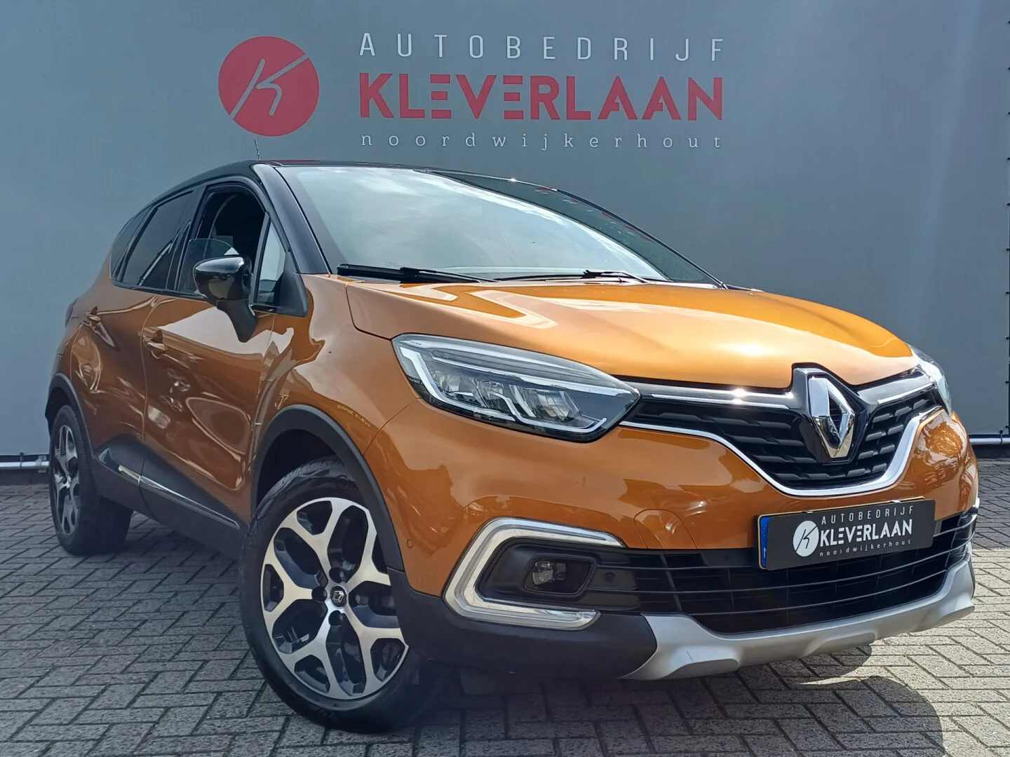 Renault Captur (2018) — foto 1