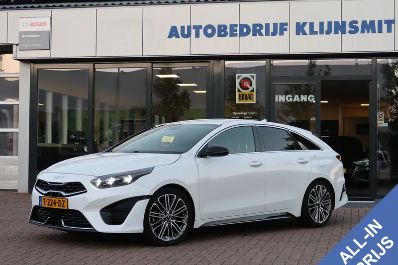 Kia ProCeed (2023)