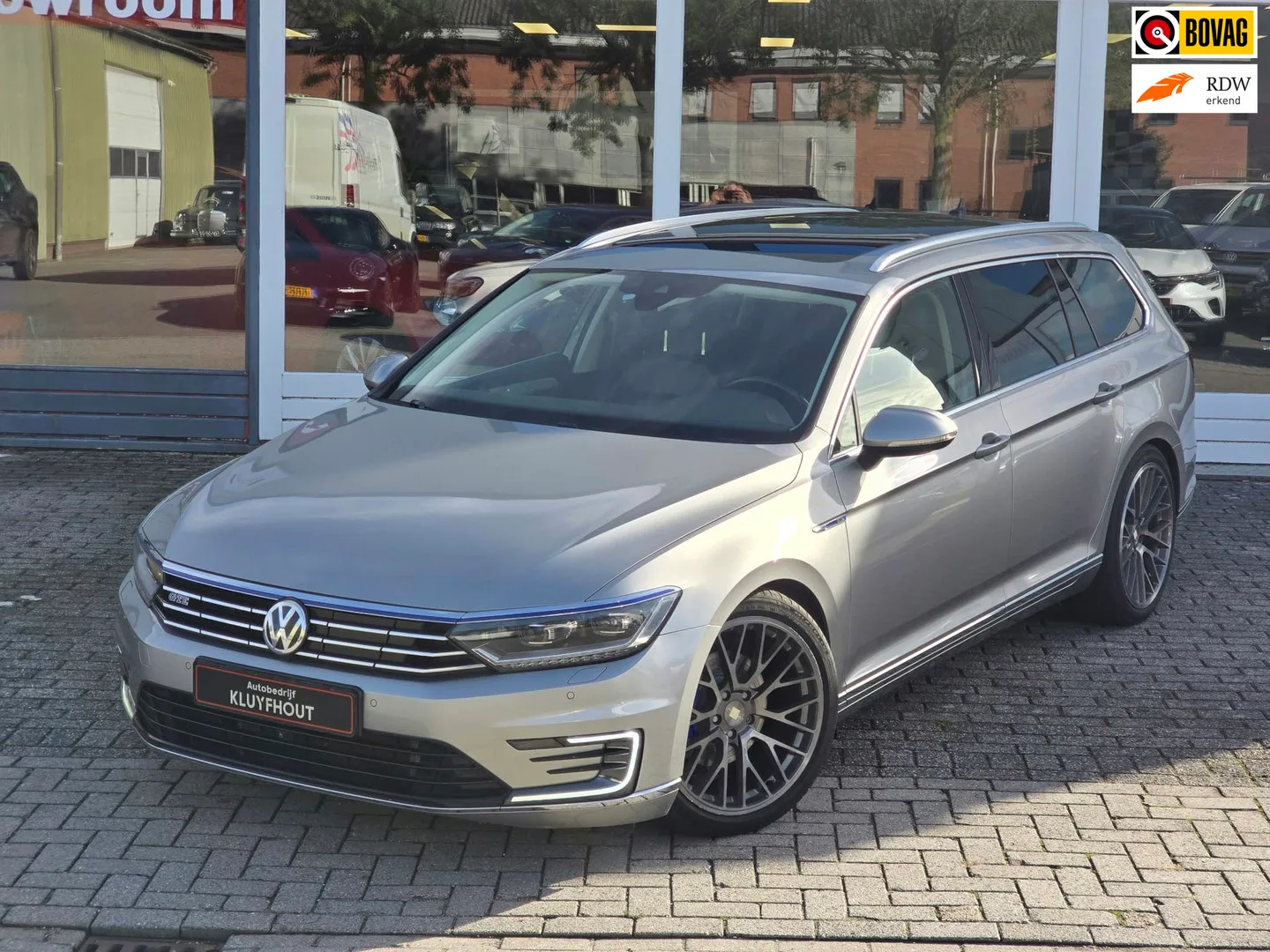 Volkswagen Passat (2015) — foto 1