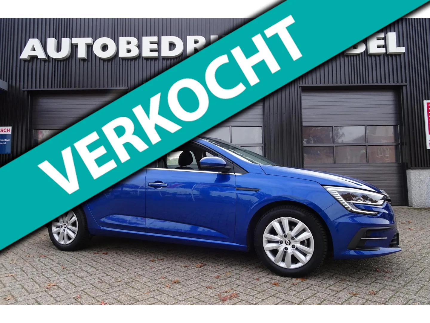 Renault Mégane (2023) — foto 1