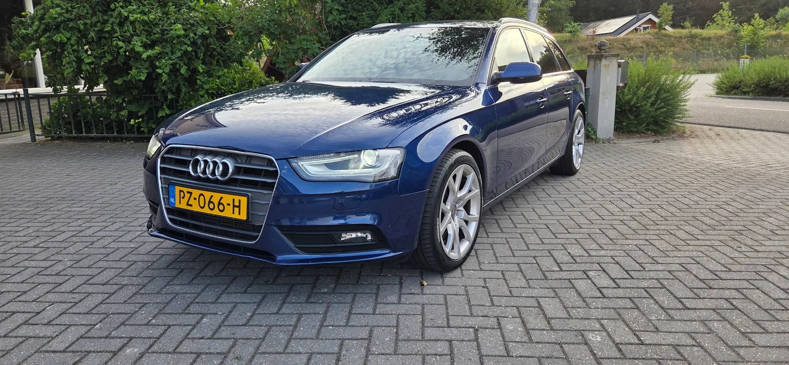 Audi A4 (2013) — foto 1