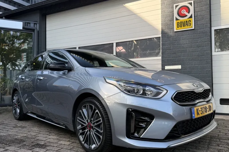 Kia ProCeed (2021)