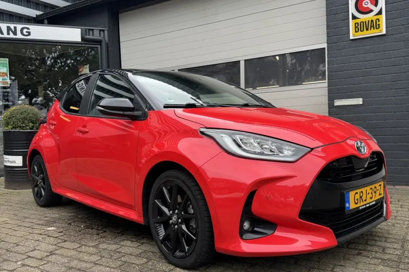 Toyota Yaris (2024)