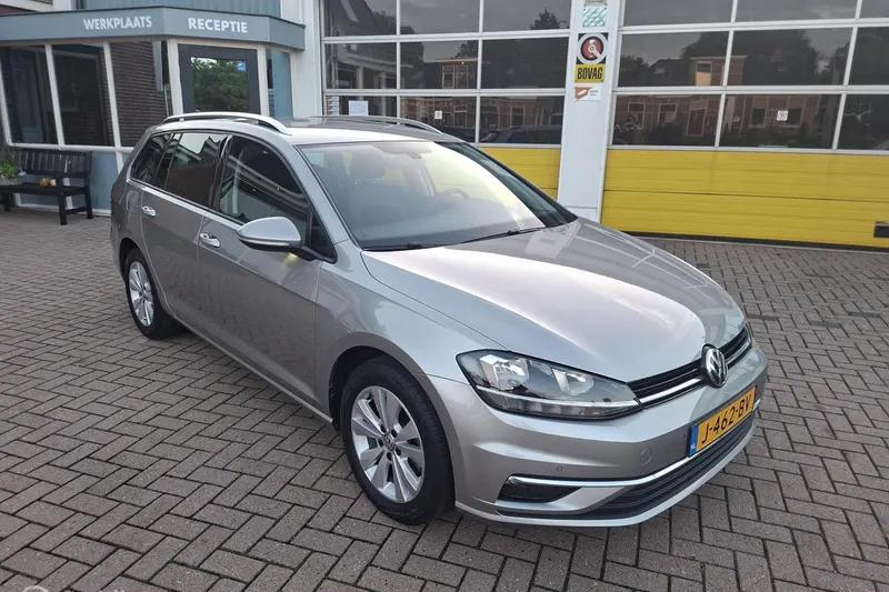 Volkswagen Golf (2020)
