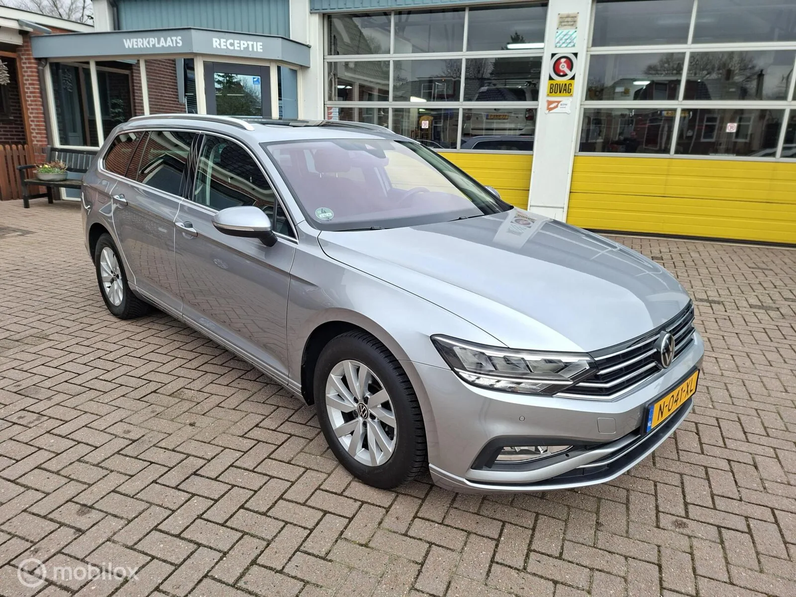 Volkswagen Passat (2022) — foto 1