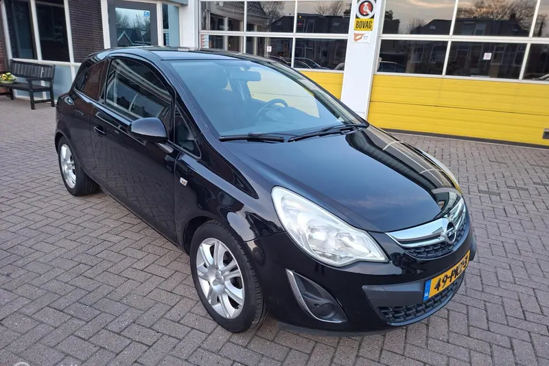 Opel Corsa (2011)