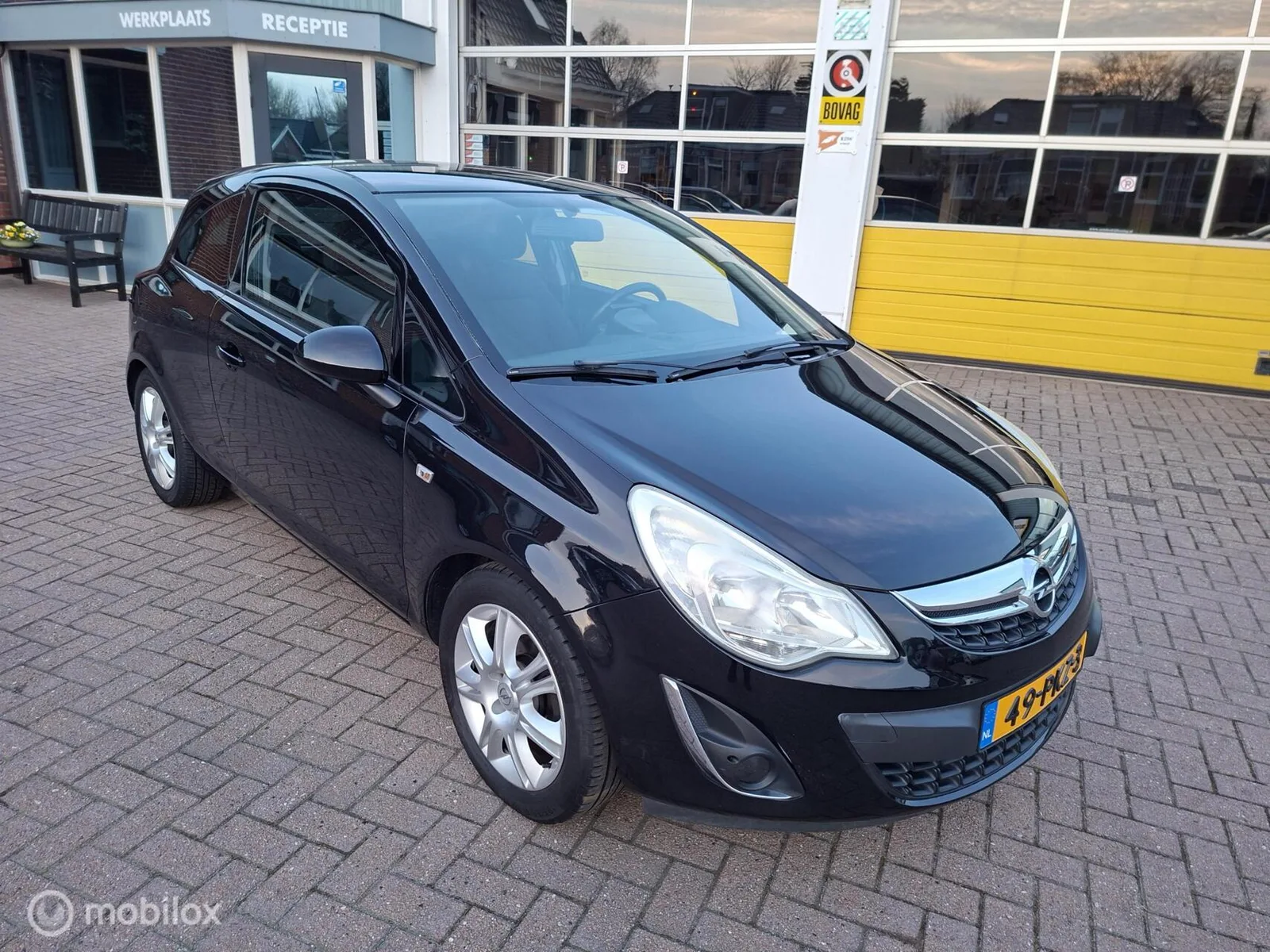 Opel Corsa (2011) — foto 1