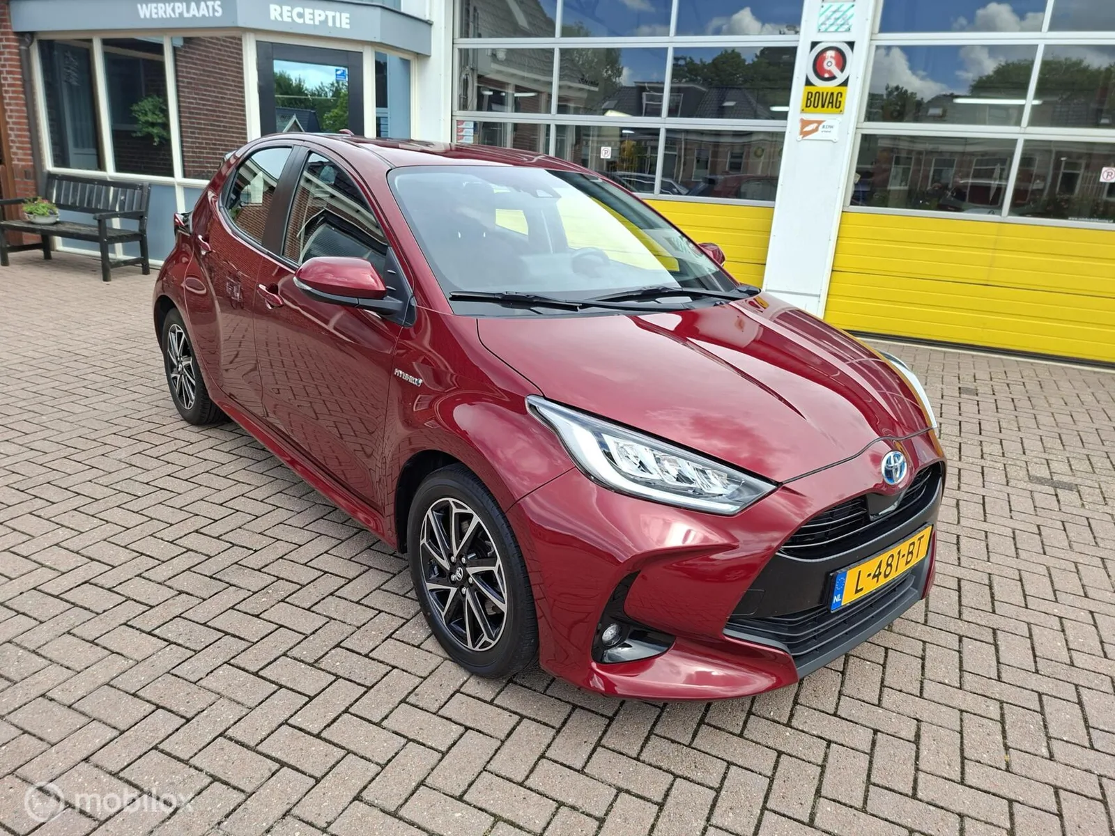 Toyota Yaris (2021) — foto 1