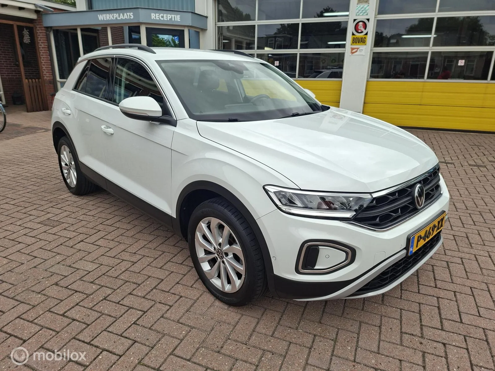 Volkswagen T-Roc (2022) — foto 1