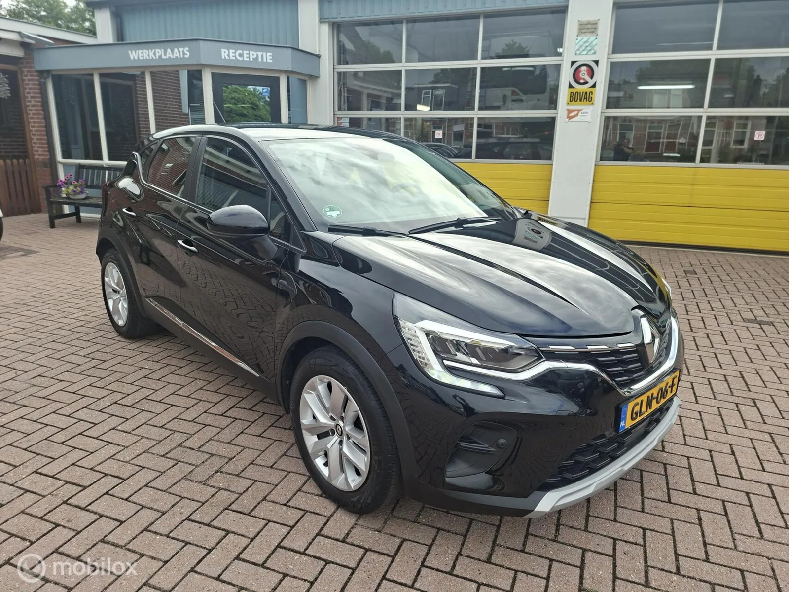 Renault Captur (2021) — foto 1