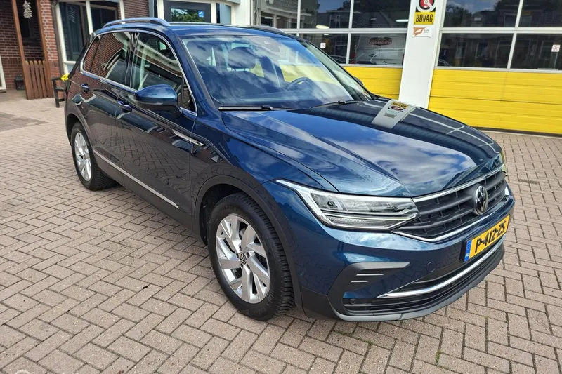 Volkswagen Tiguan (2022)