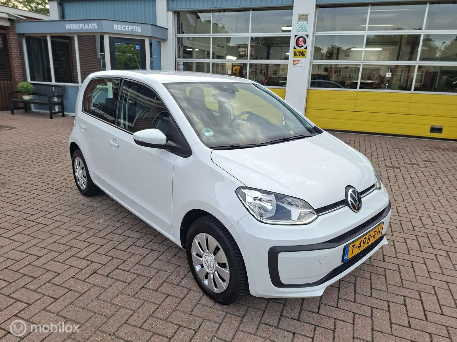 Volkswagen Up! (2023) — foto 1