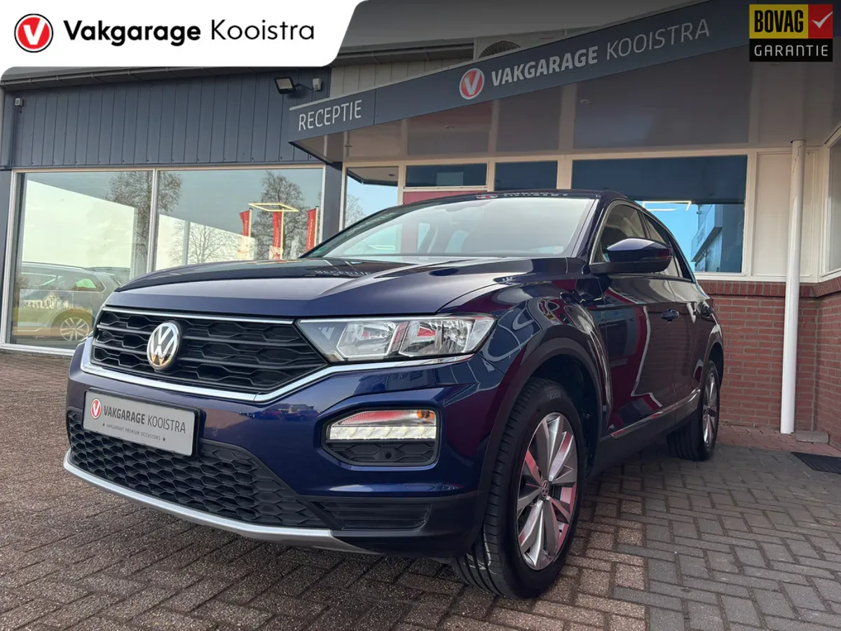Volkswagen T-Roc (2018) — foto 1