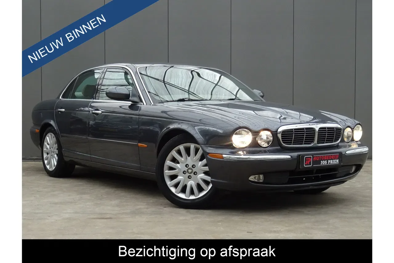 Jaguar XJ (2003) — foto 1