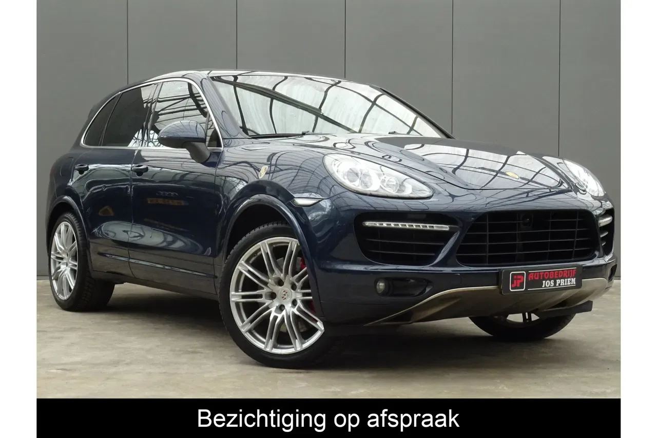 Porsche Cayenne (2011) — foto 1
