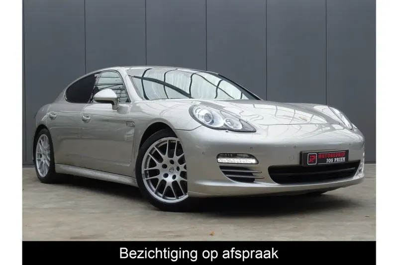 Porsche Panamera (2010)
