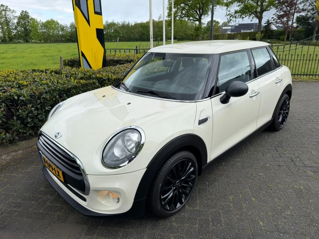 MINI One (2016) — foto 1