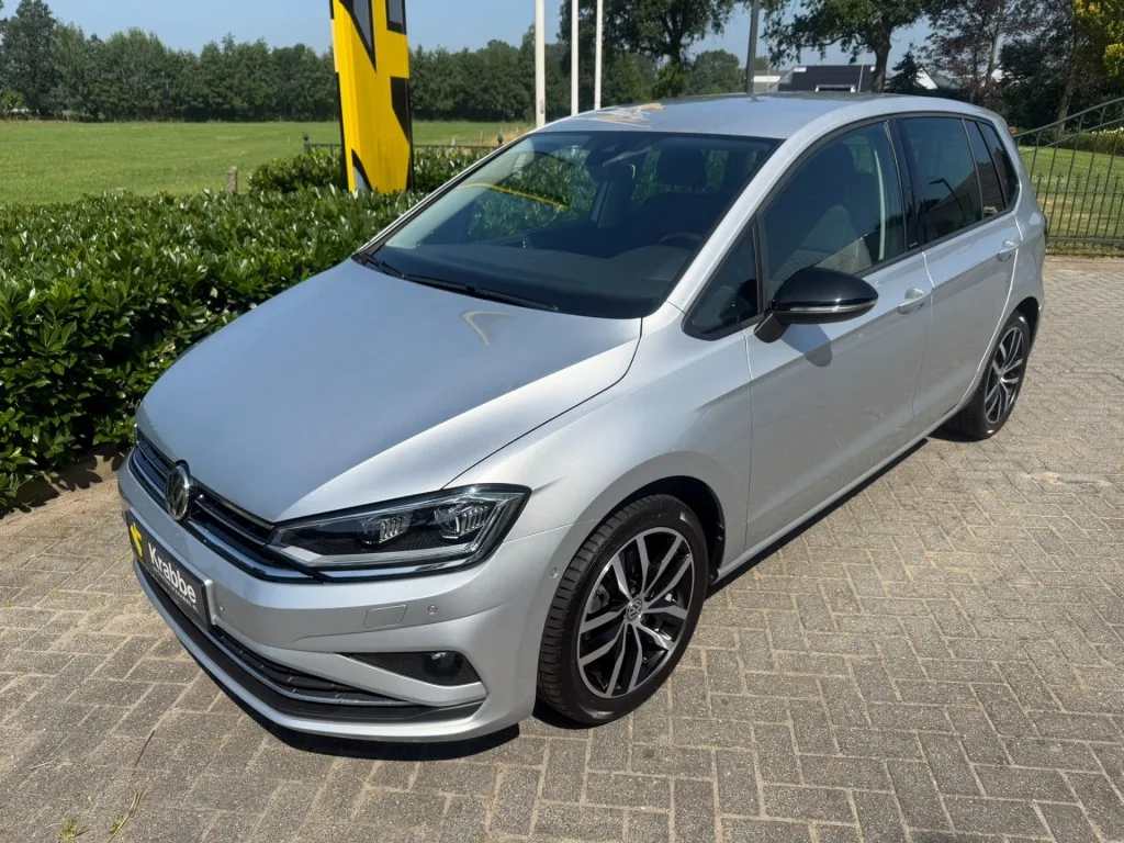 Volkswagen Golf Sportsvan (2020) — foto 1