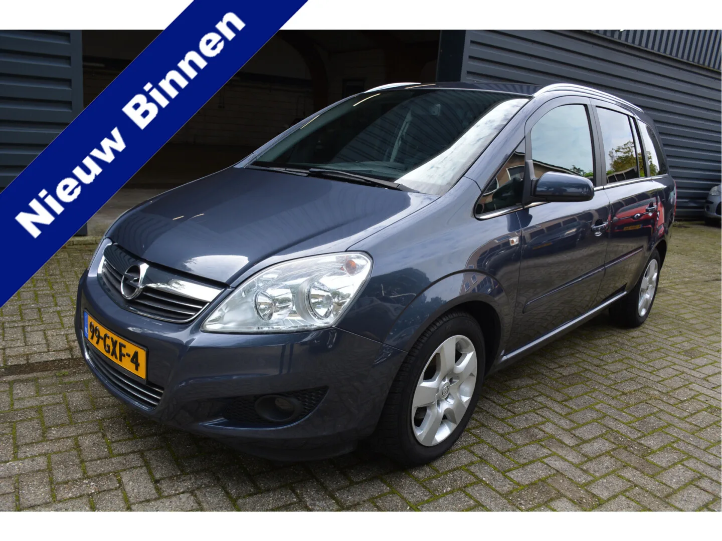 Opel Zafira (2008) — foto 1