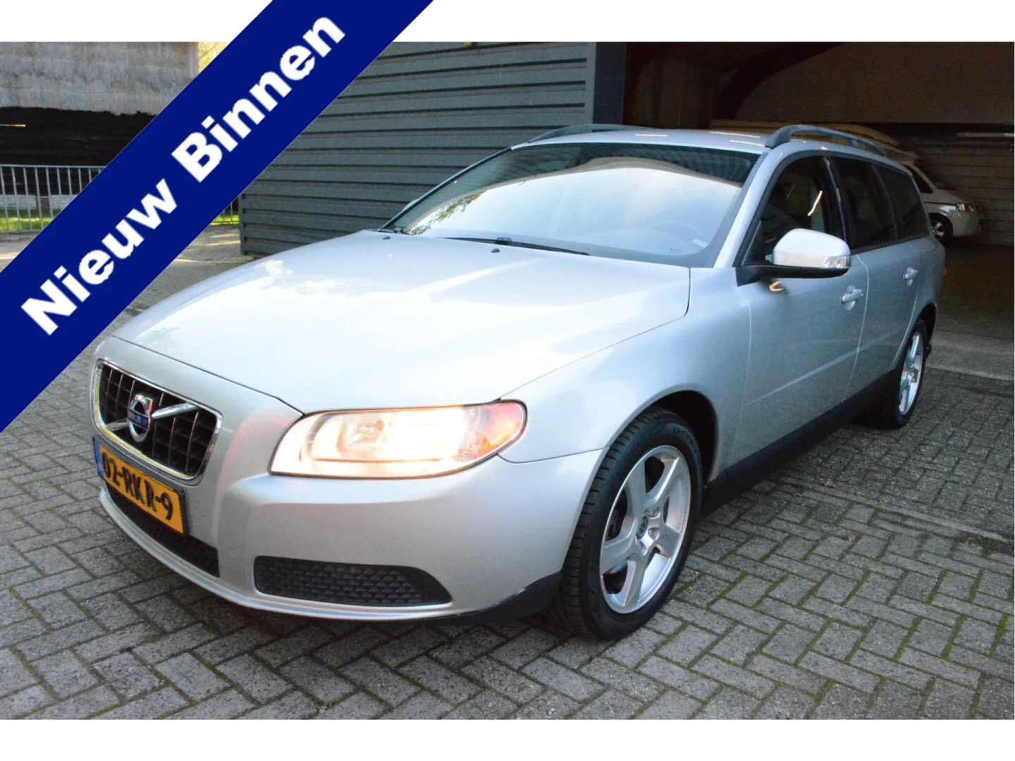 Volvo V70 (2009) — foto 1