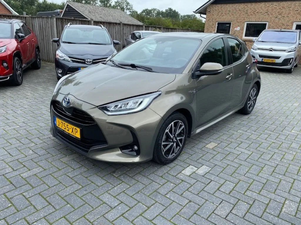Toyota Yaris (2020) — foto 1