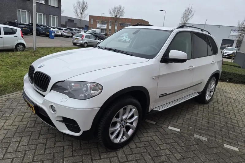 BMW X5 (2012)