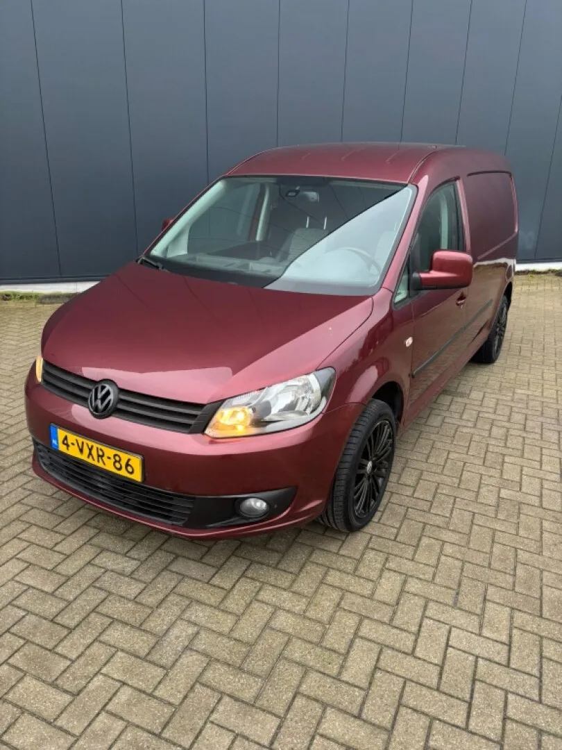 Volkswagen Caddy (2012) — foto 1