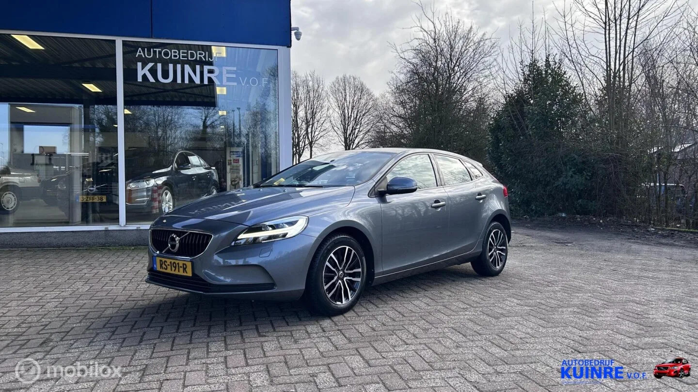 Volvo V40 (2018) — foto 1
