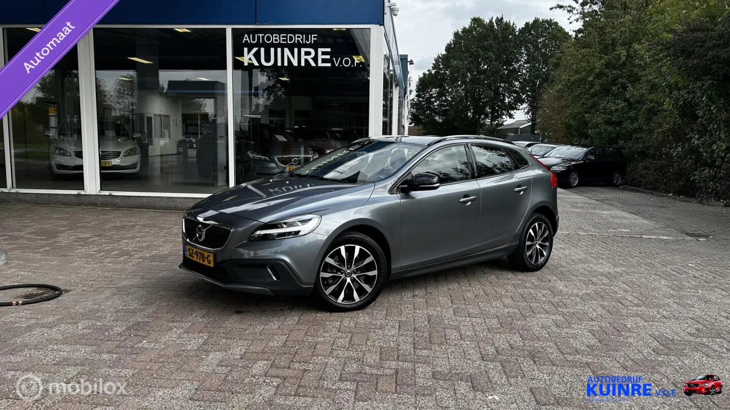Volvo V40 Cross Country (2018) — foto 1