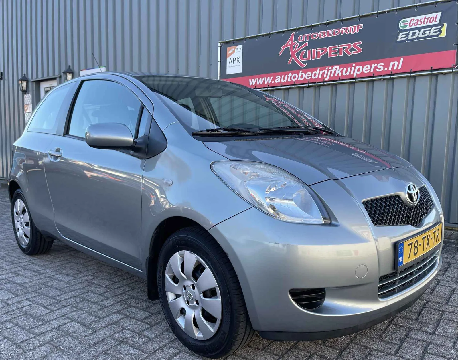 Toyota Yaris (2007) — foto 1