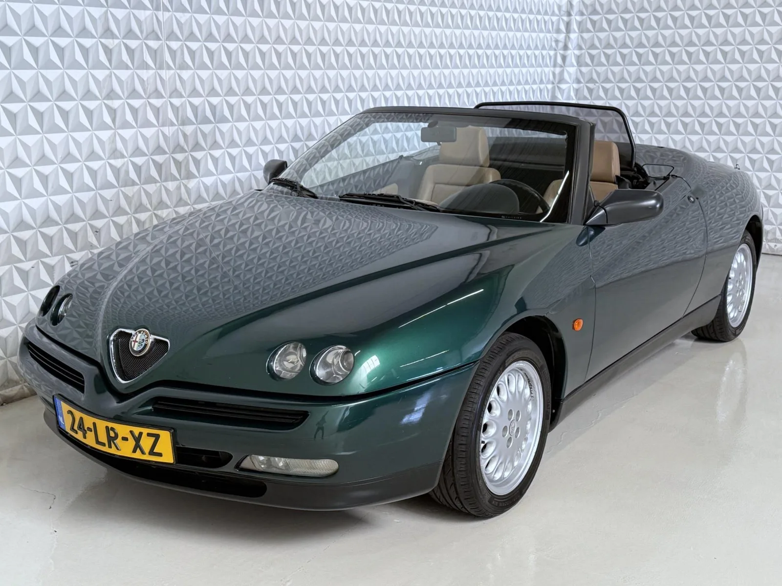 Alfa Romeo Spider (1995) — foto 1