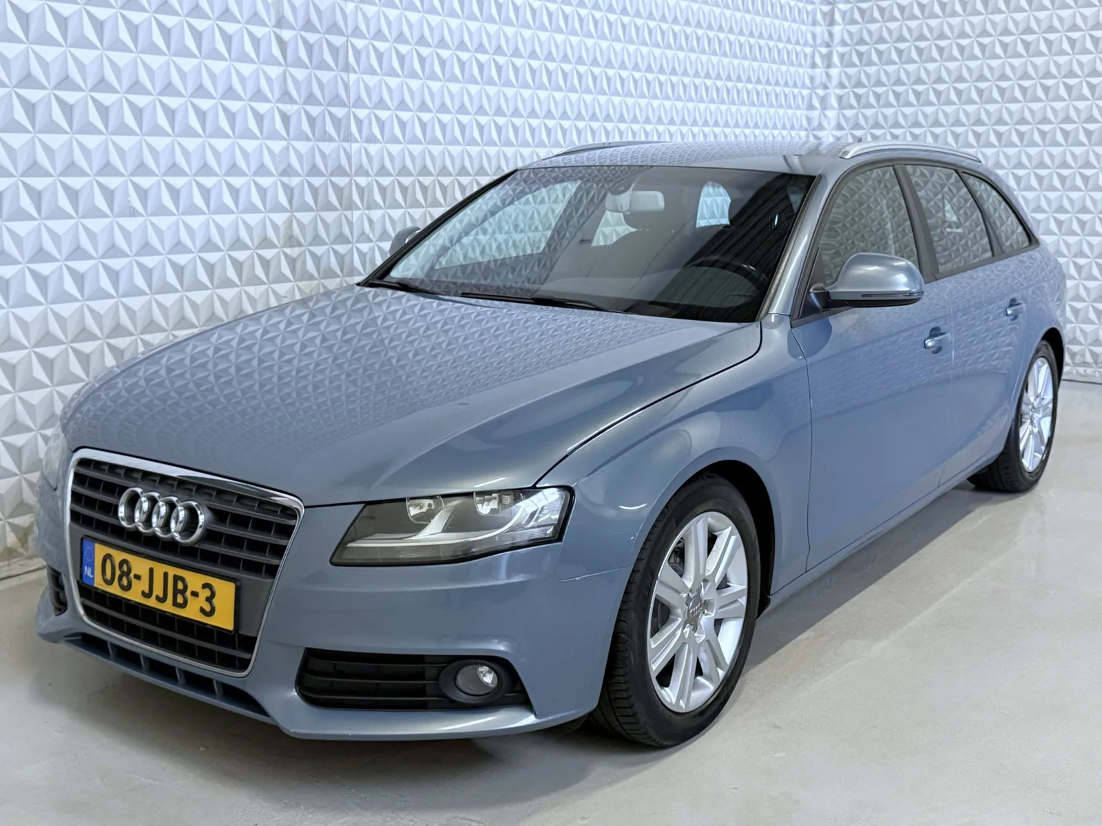 Audi A4 (2009) — foto 1
