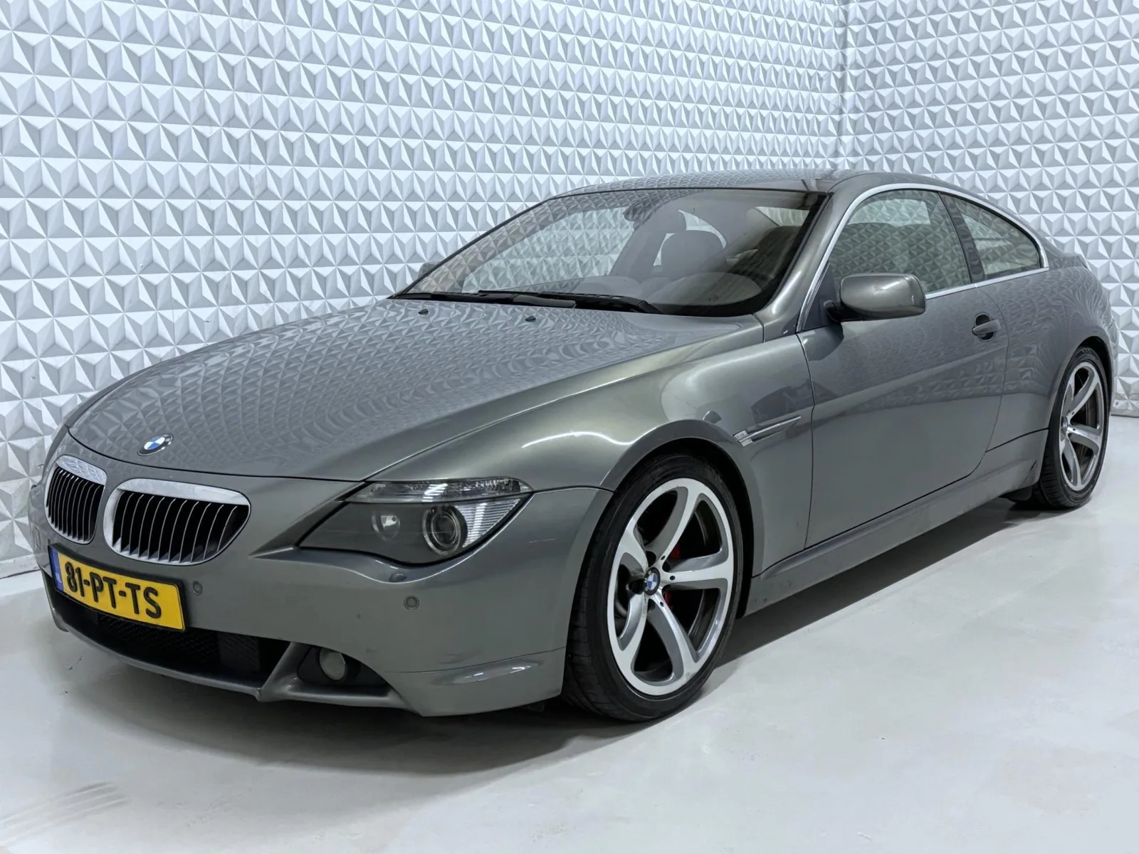 BMW 6-Serie (2003) — foto 1