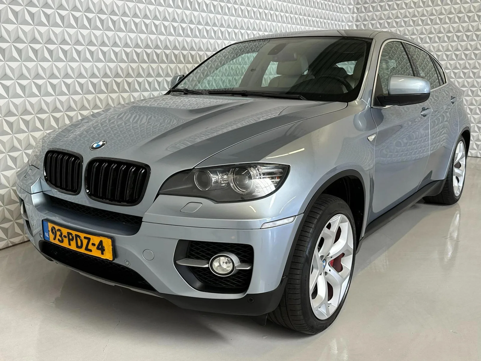 BMW X6 (2010) — foto 1