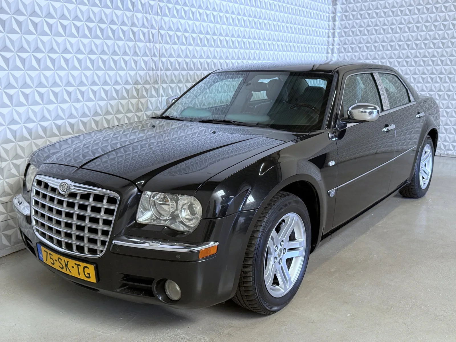 Chrysler 300C (2006) — foto 1