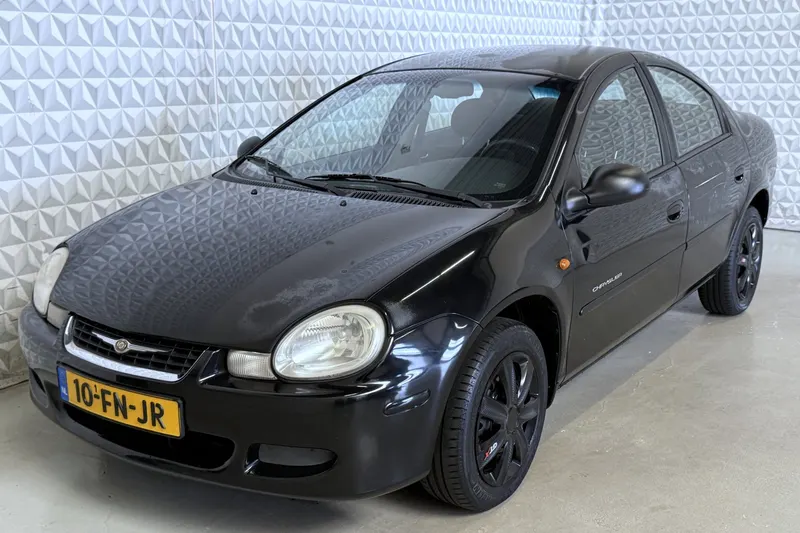 Chrysler Neon (2000)