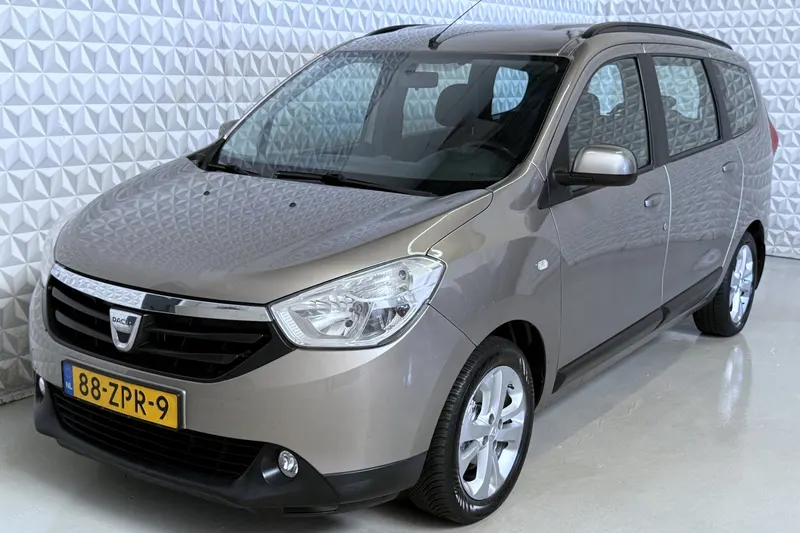 Dacia Lodgy (2013)