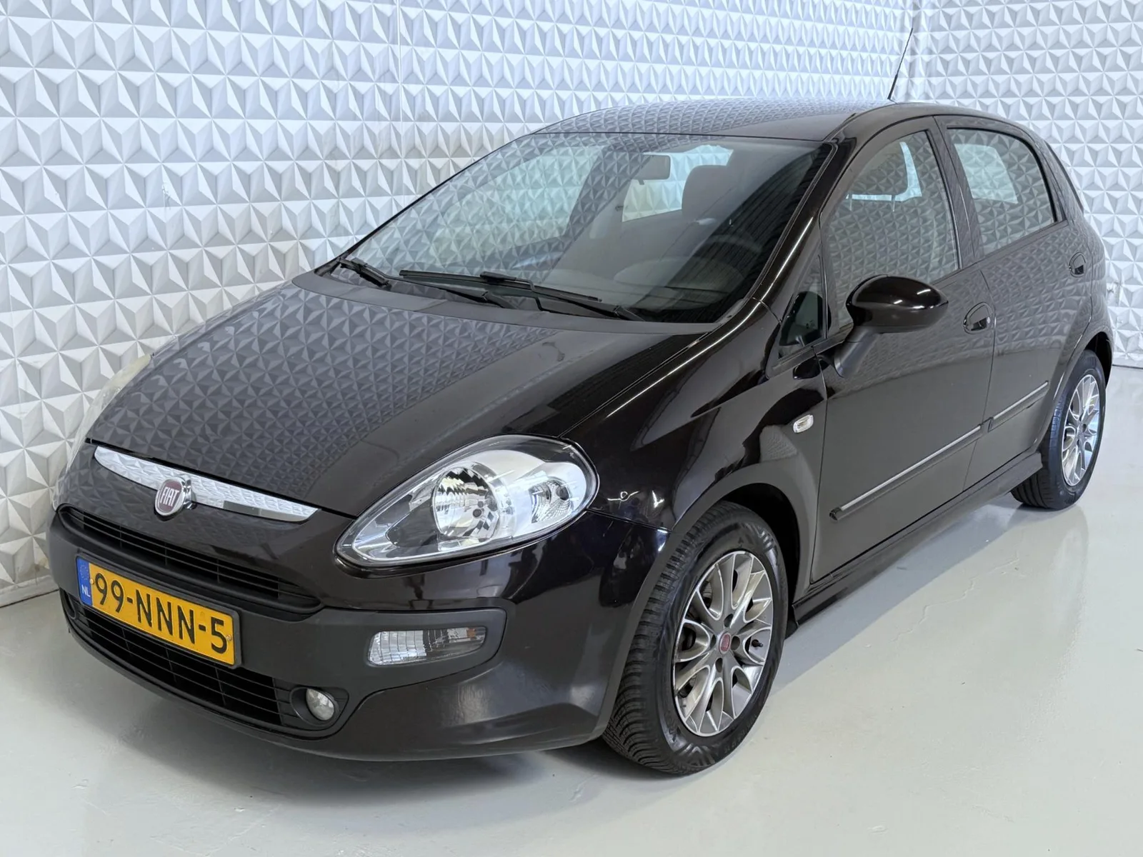 Fiat Punto (2010) — foto 1